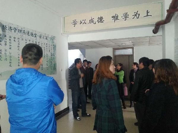 我校召开“道德堂”进宿舍现场会