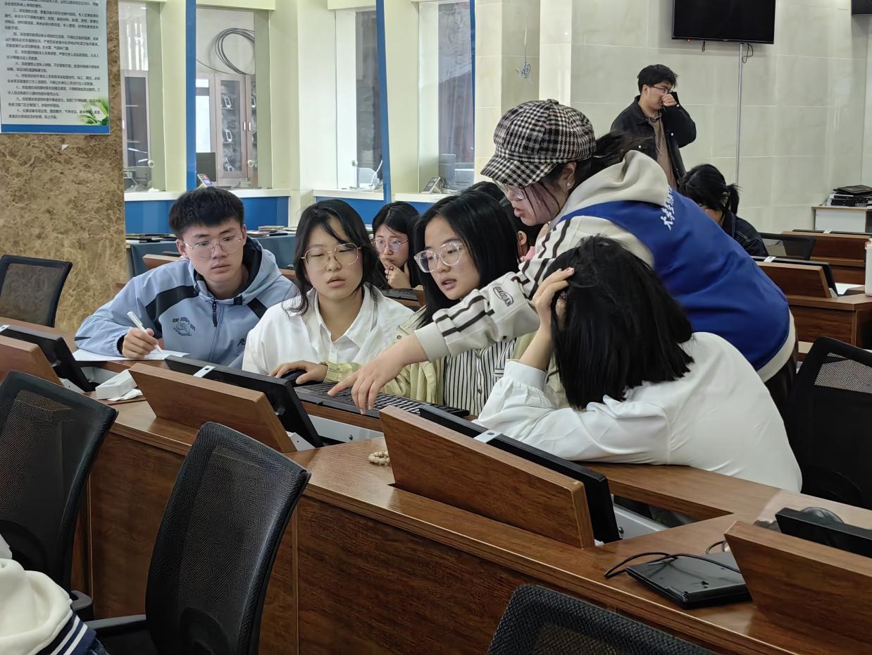 第十二届“学创杯”唐山师范学院校赛决赛圆满落幕